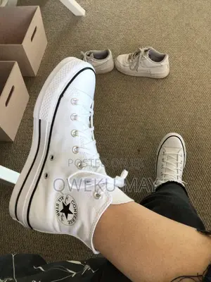 Photo - Converse Chuck Taylor All Star Hi Top Sneakers All White