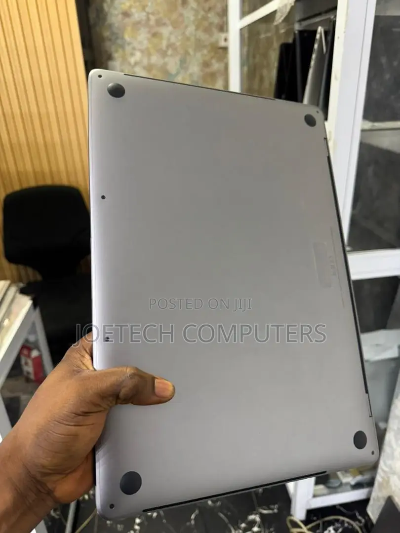 Laptop Apple MacBook Pro 2019 16GB Intel Core i7 SSD 512GB