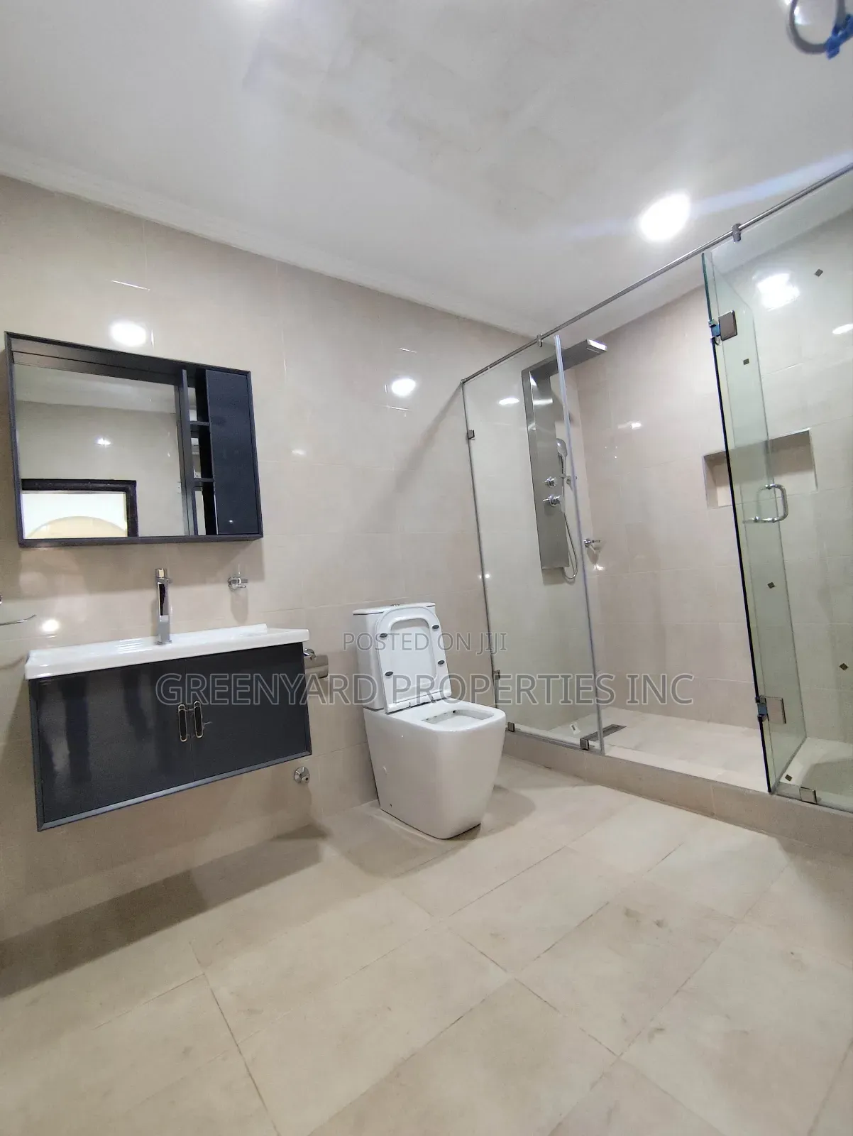 5bdrm Villa in Trasacco, East Legon for rent