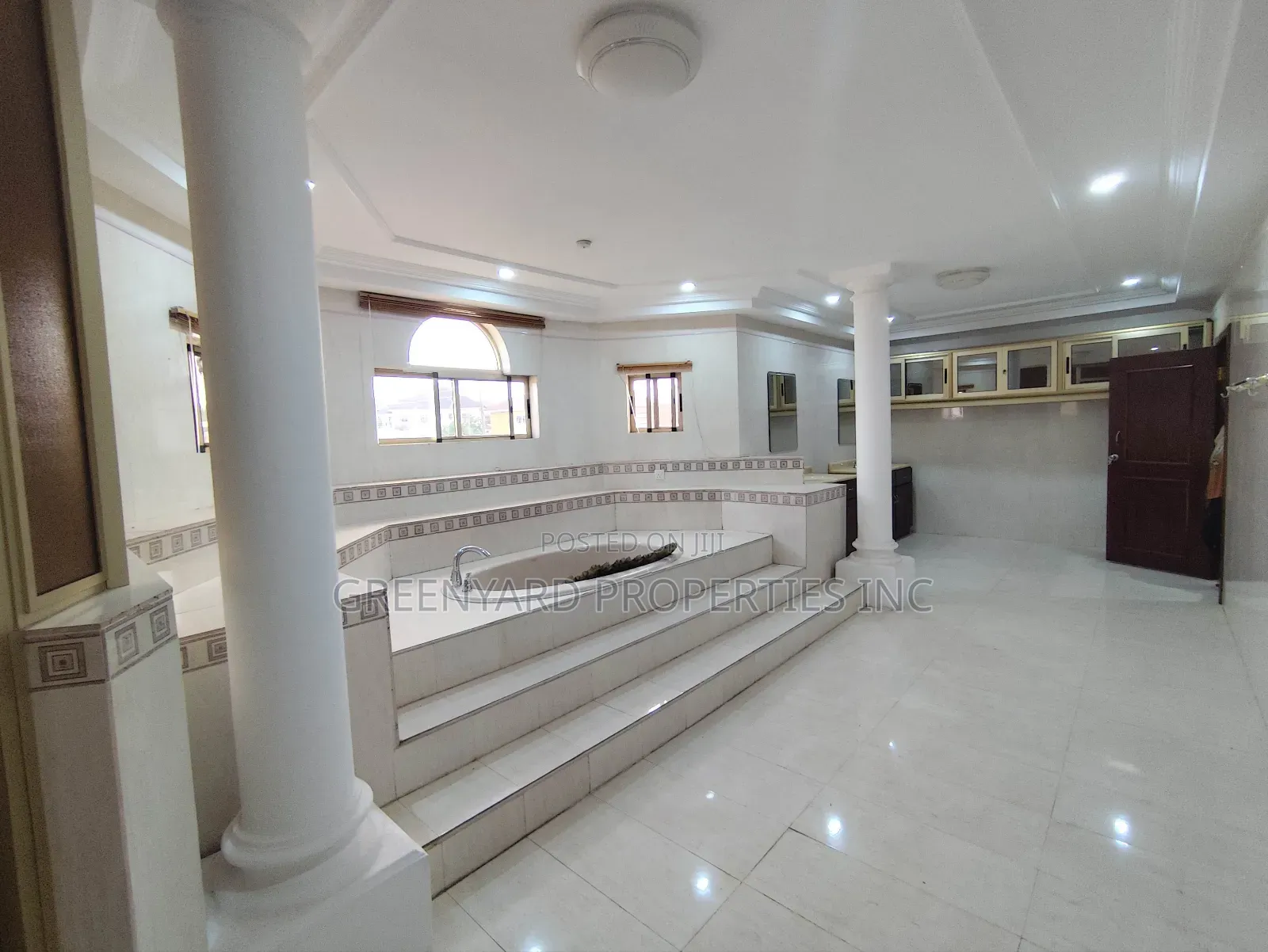 5bdrm Villa in Trasacco, East Legon for rent