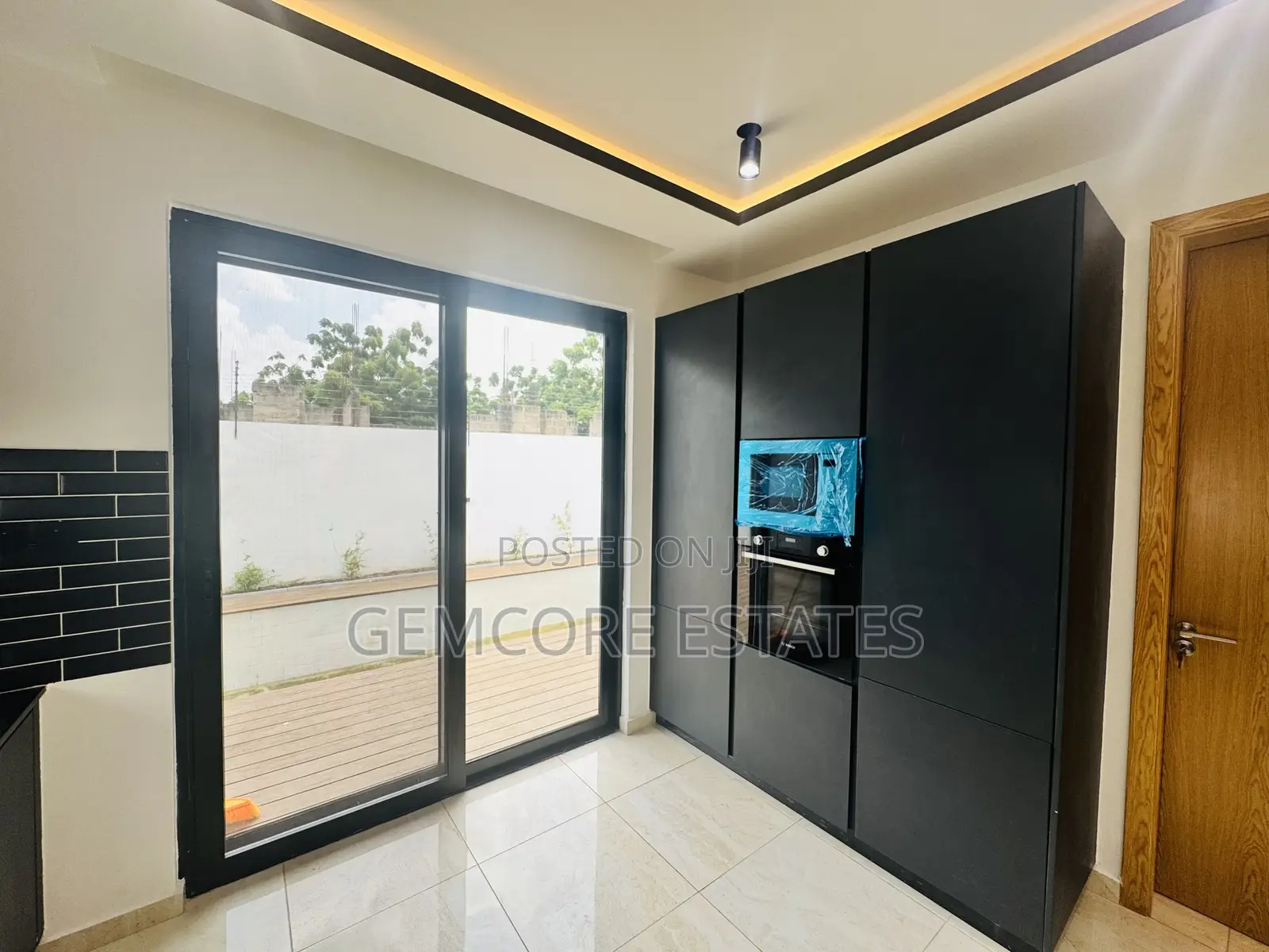 4bdrm House in East Legon Hills, Ashaley Botwe for sale