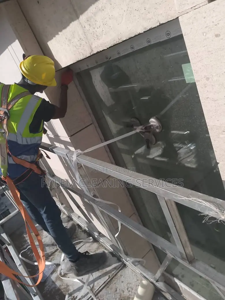 Cleaning Off Towels, Glass and Alucuboard
