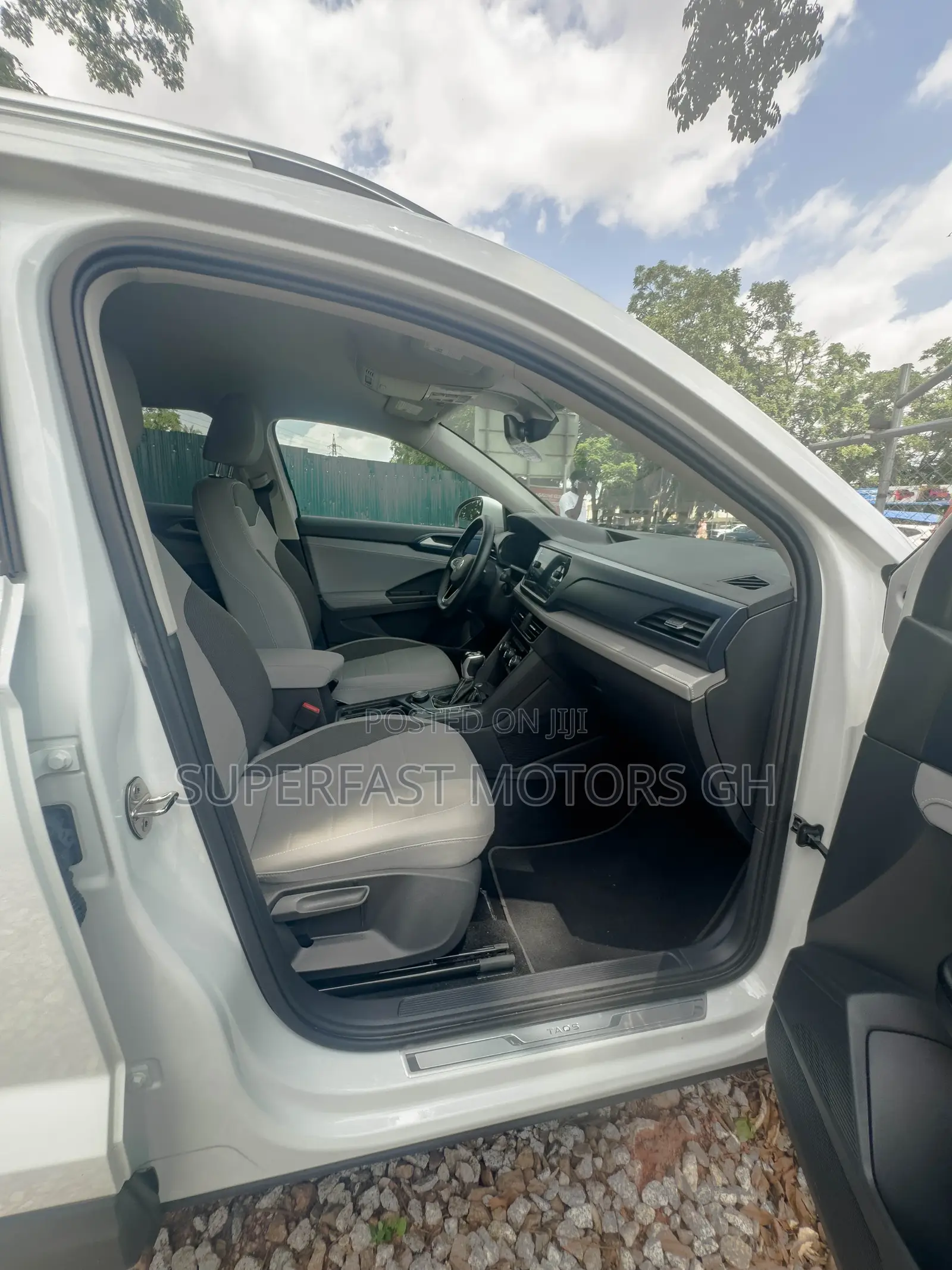 Volkswagen Taos 2024 White