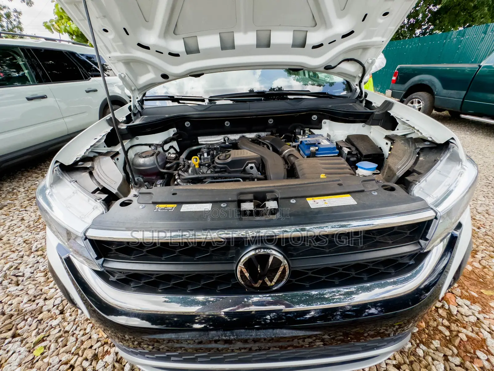 Volkswagen Taos 2024 White