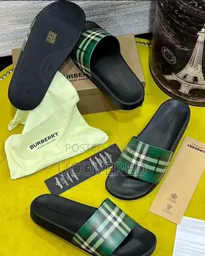 Burberry Comfortable Indoor Outdoor Foot Spa Slippers