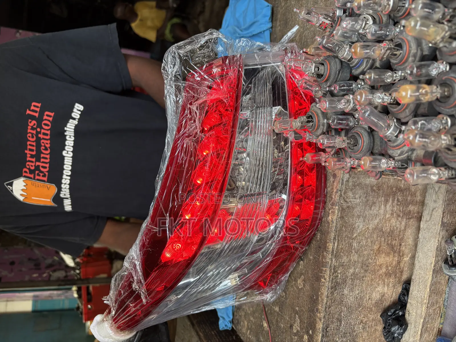 Nissan Sentra Taillight 2012,2013,2014,2015,2016,2017