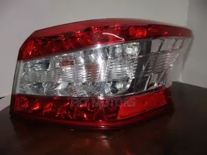 Nissan Sentra Taillight 2012,2013,2014,2015,2016,2017