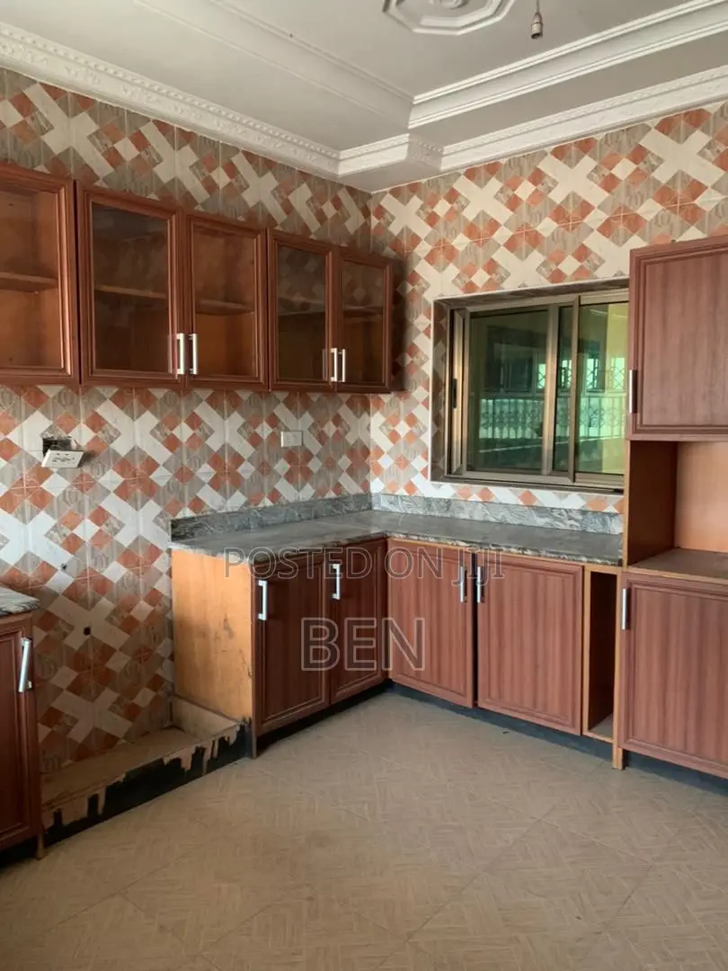 4bdrm House in Baah Yard for rent