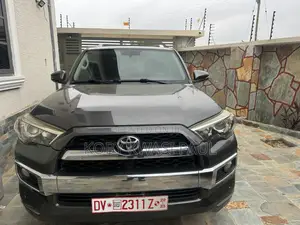 Photo - Toyota 4-Runner Limited 4dr SUV 4WD (4.0L 6cyl 5A) 2015 Gray