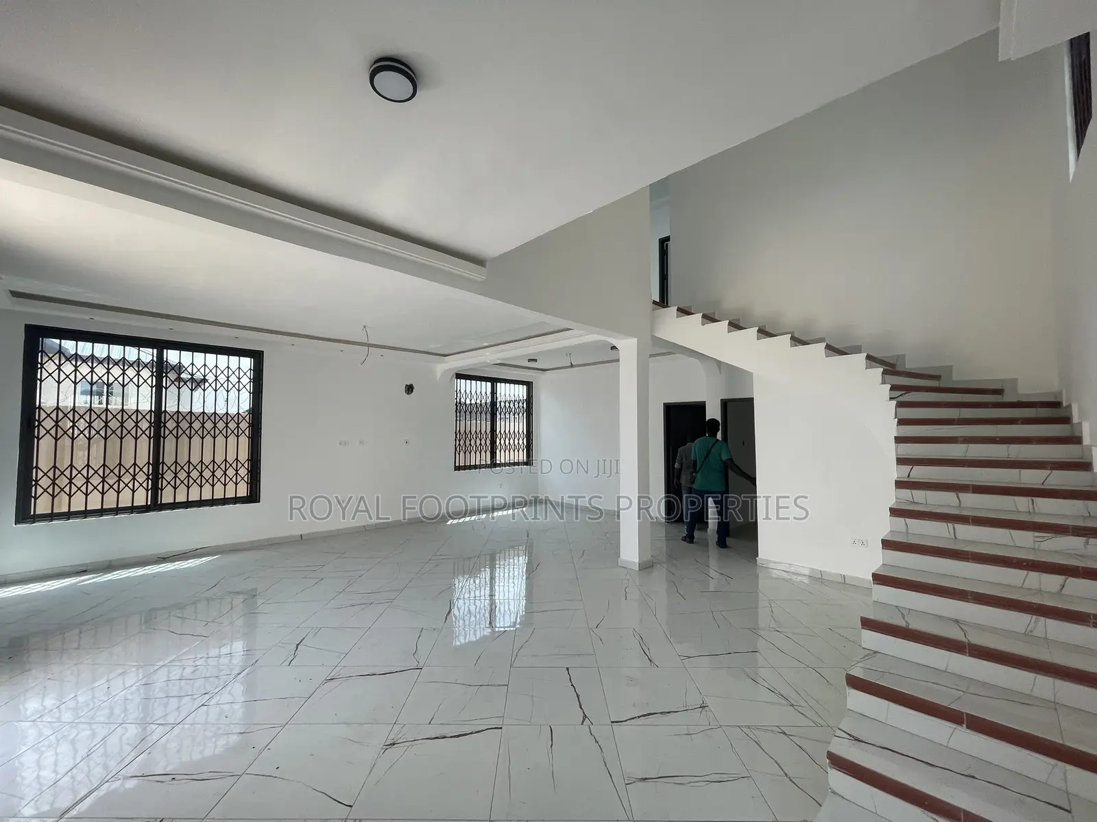 3bdrm Duplex in Luxelooks Properties, Oyarifa for rent