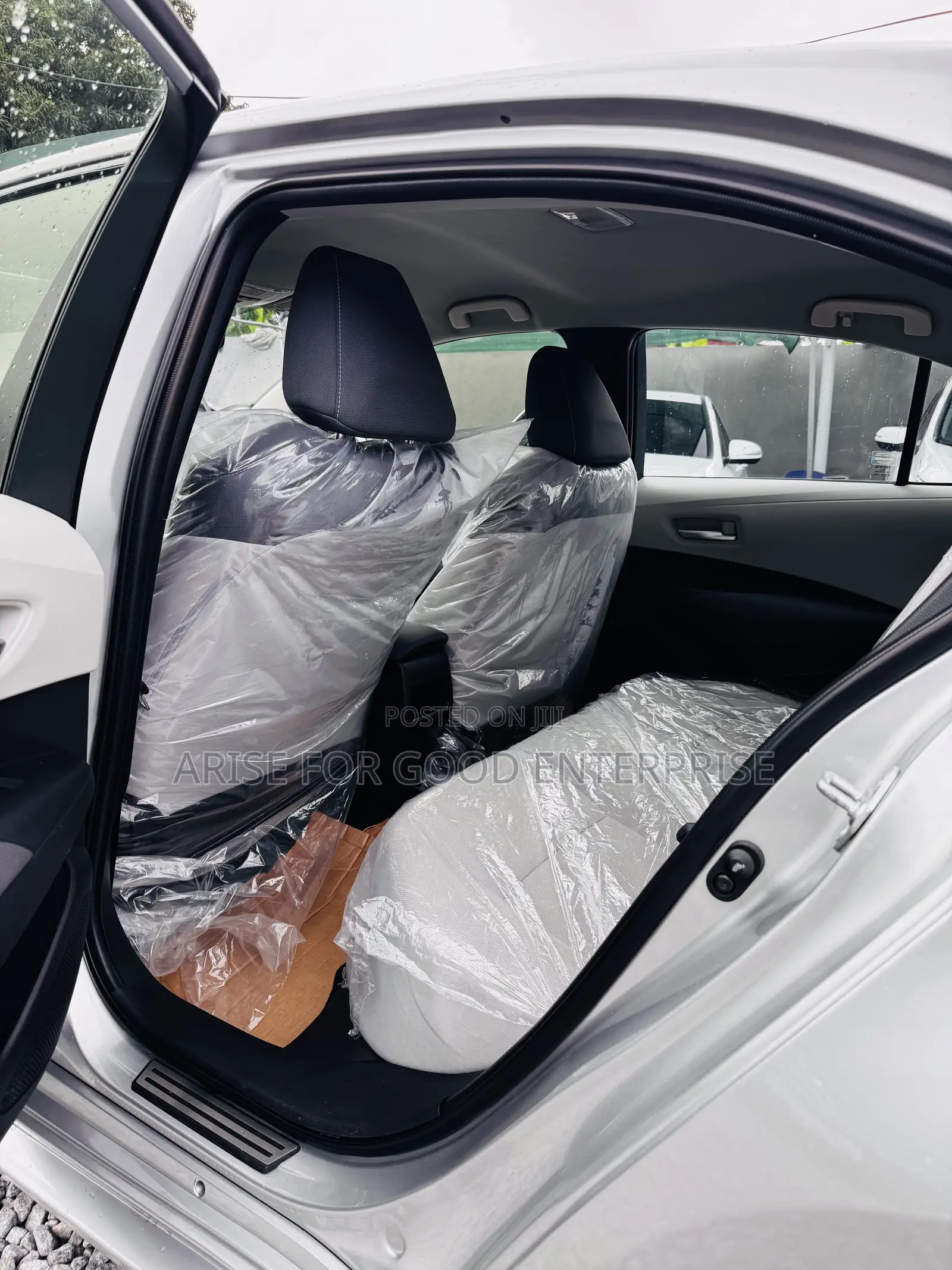 Toyota Corolla LE 2020 Silver