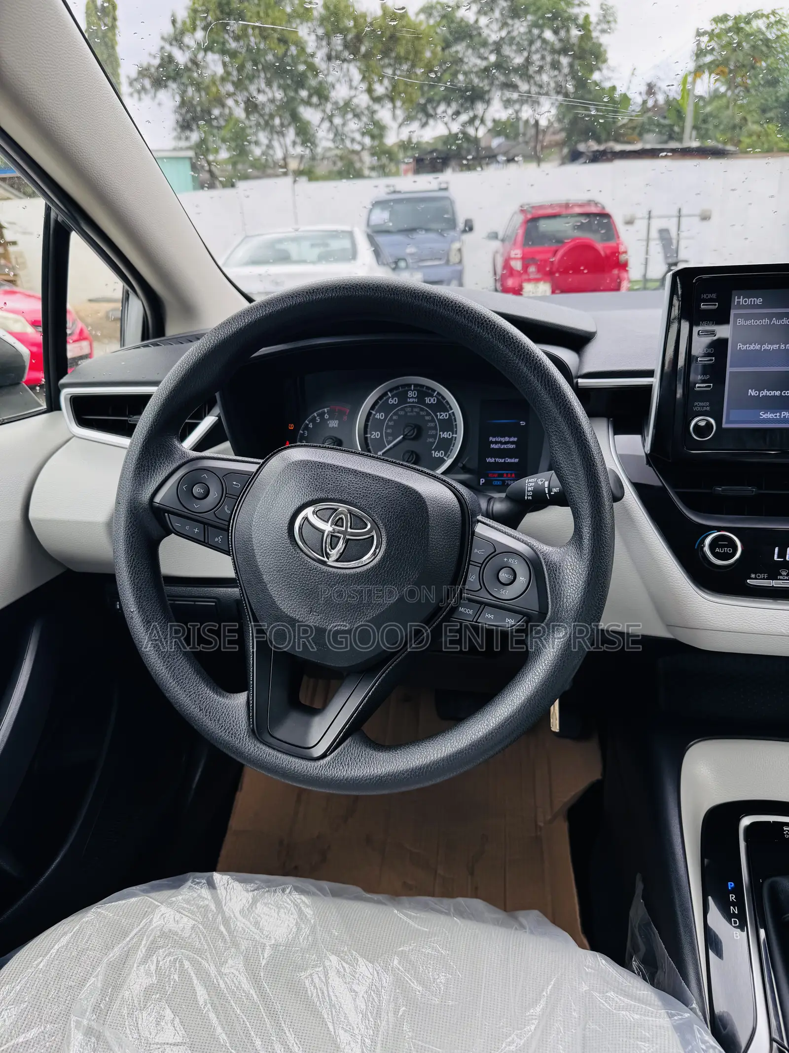 Toyota Corolla LE 2020 Silver