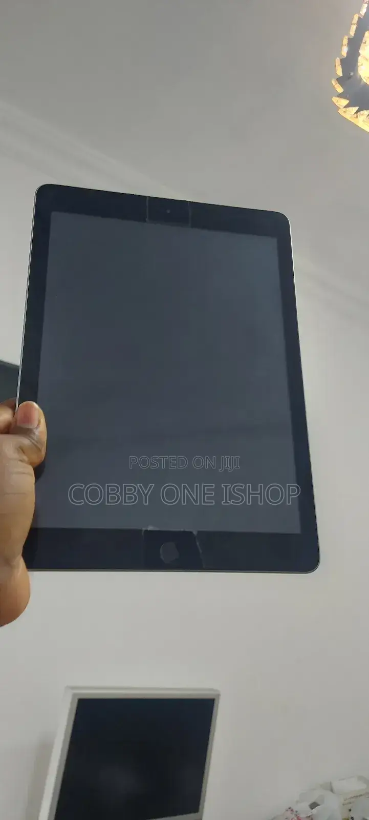 Apple iPad 9.7 32 GB Gray