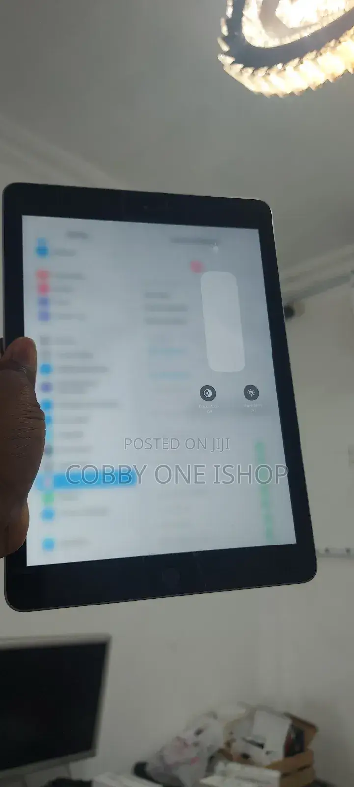 Apple iPad 9.7 32 GB Gray