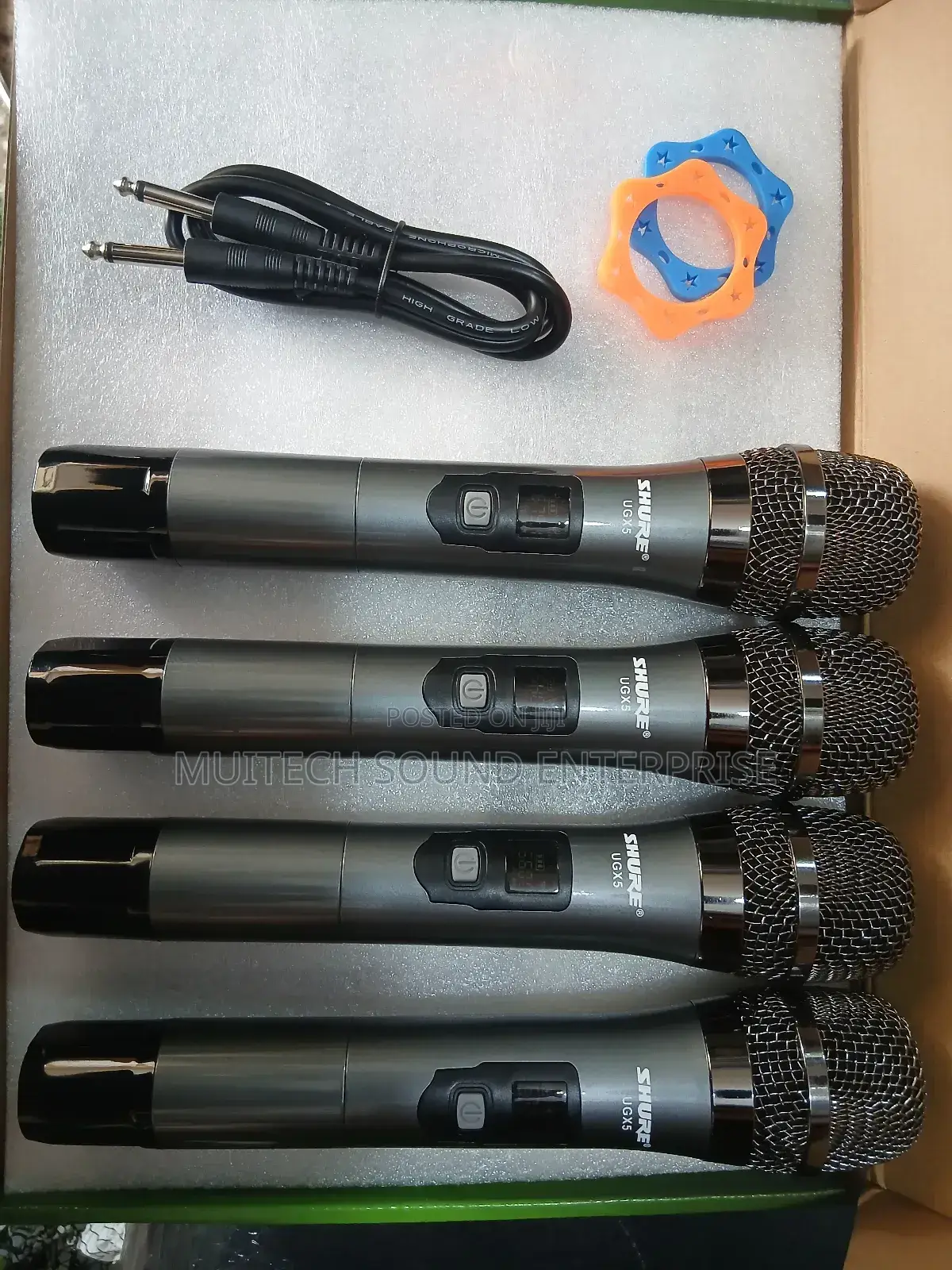 Shure Wireless Microphone (Ugx5 4 in 1)