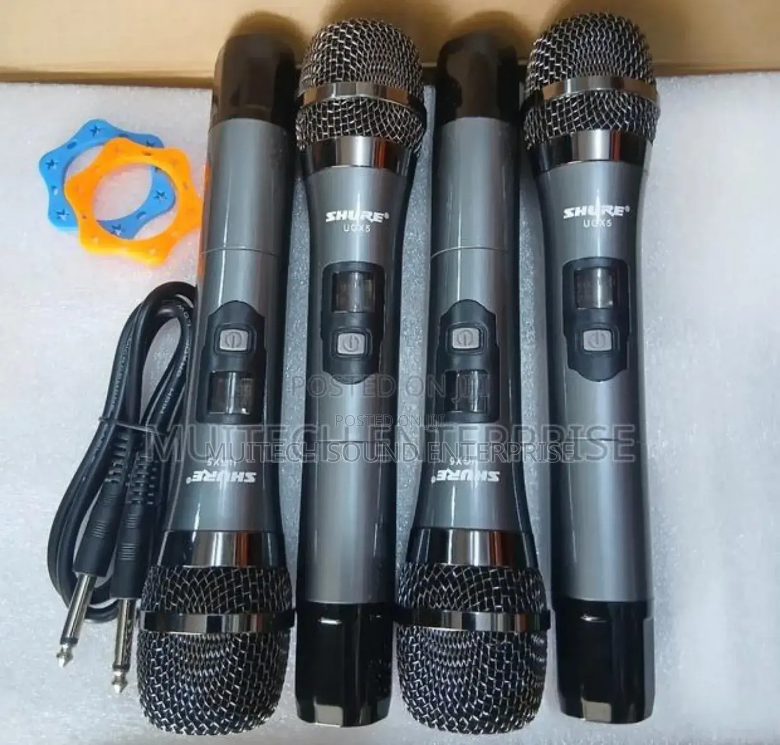 Shure Wireless Microphone (Ugx5 4 in 1)