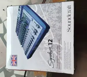 Soundcraft Signature 12 Analog Mixer 12 Channel