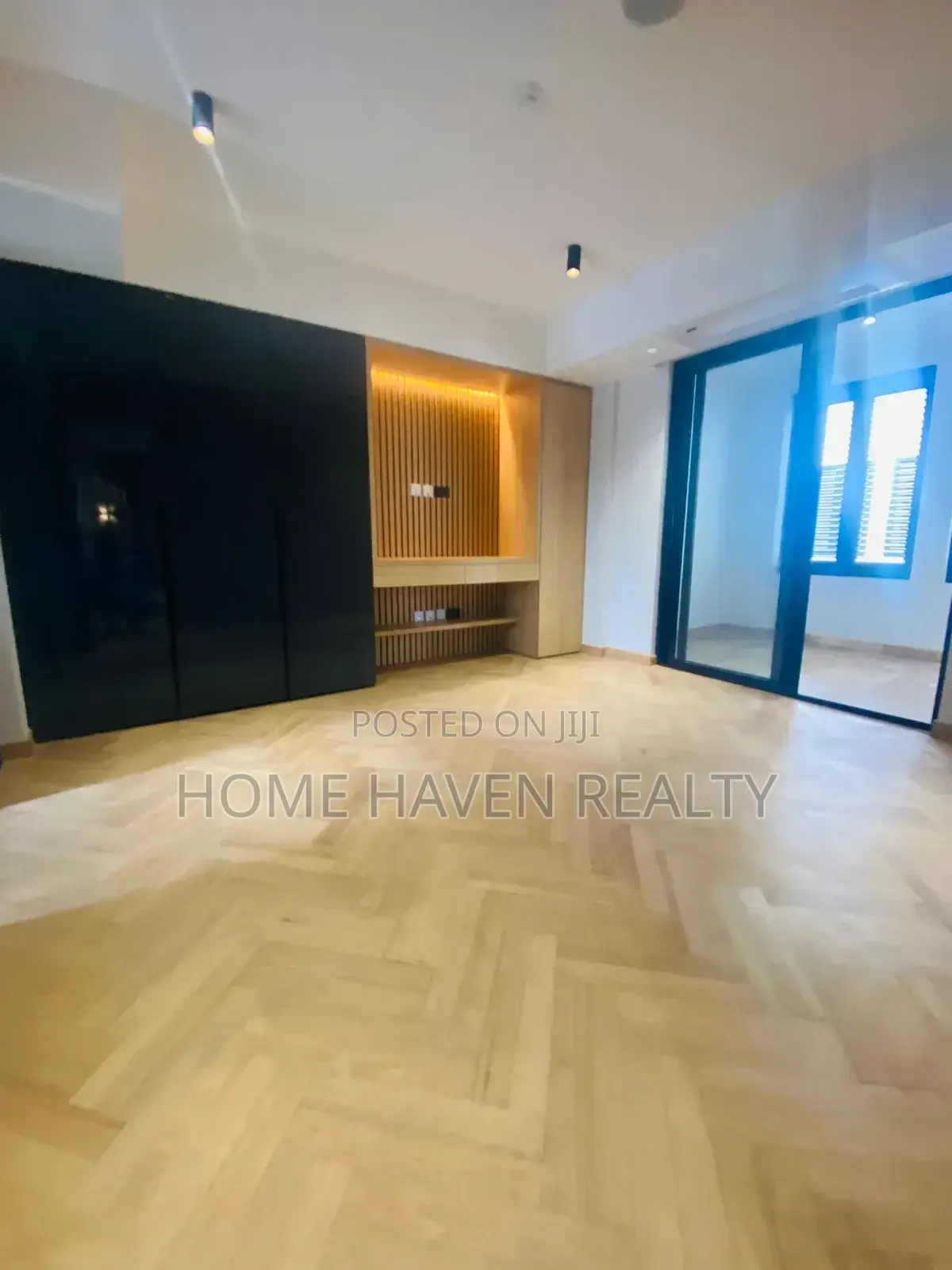 3bdrm Townhouse / Terrace in Airport Residentials for rent