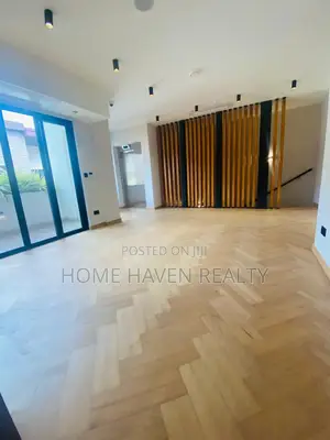 3bdrm Townhouse / Terrace in Airport Residentials for rent