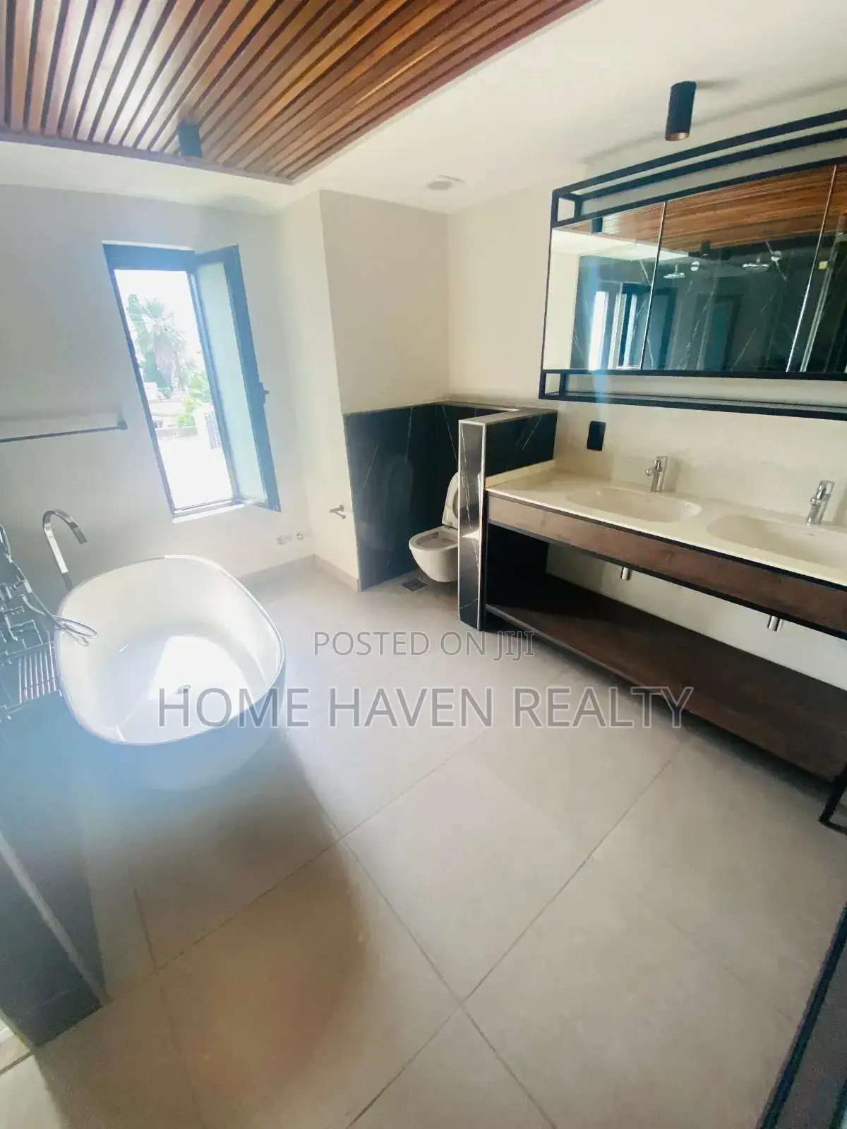 3bdrm Townhouse / Terrace in Airport Residentials for rent