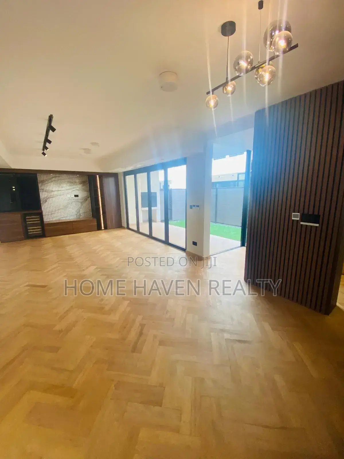 3bdrm Townhouse / Terrace in Airport Residentials for rent