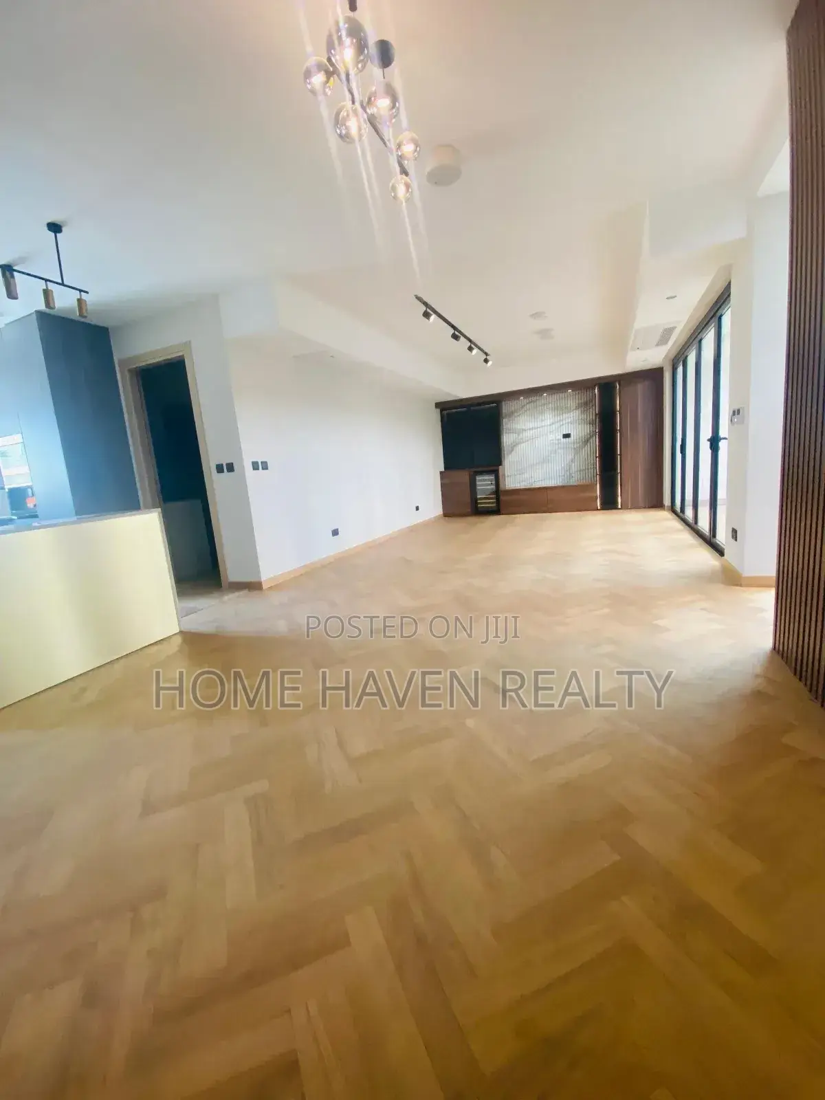 3bdrm Townhouse / Terrace in Airport Residentials for rent