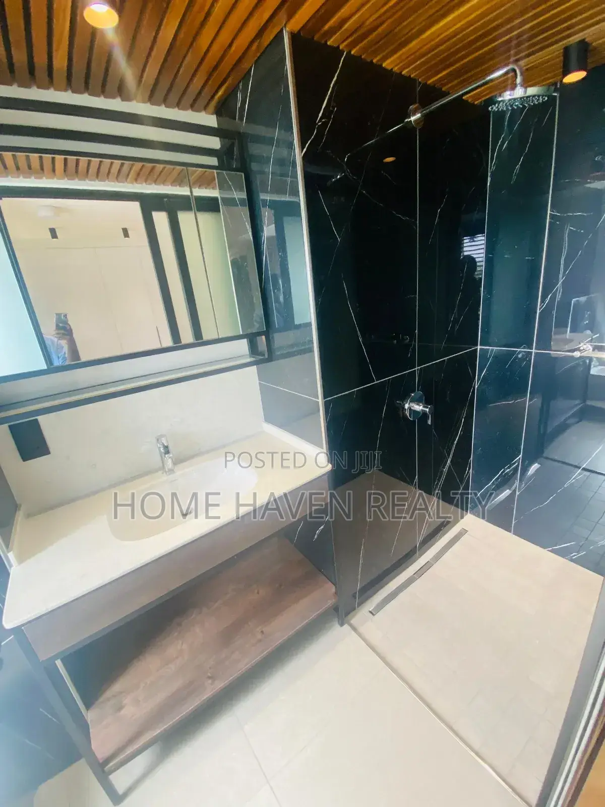 3bdrm Townhouse / Terrace in Airport Residentials for rent