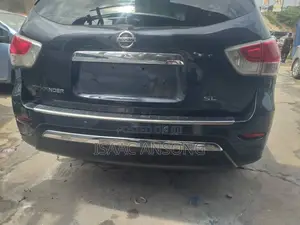 Nissan Pathfinder 2016 Gray