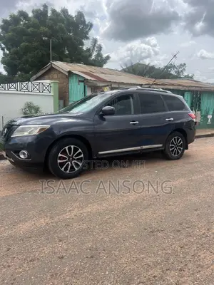 Nissan Pathfinder 2016 Gray