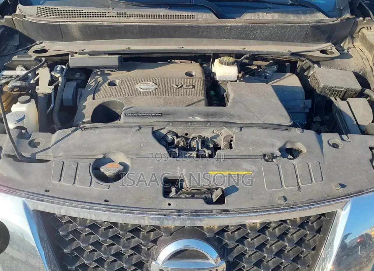 Nissan Pathfinder 2016 Gray