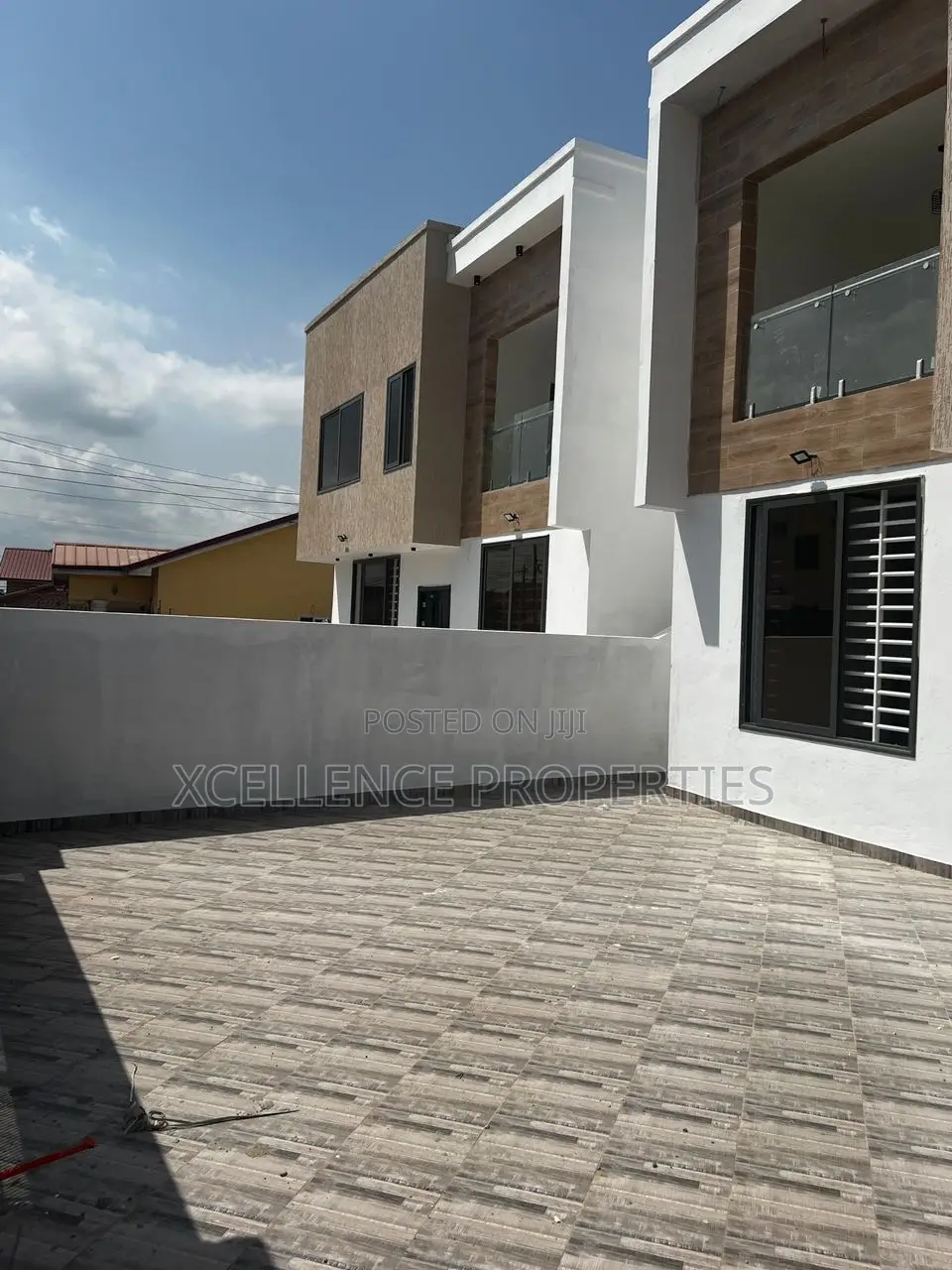 3bdrm Duplex in Xcellence Properties, Tema Metropolitan for sale