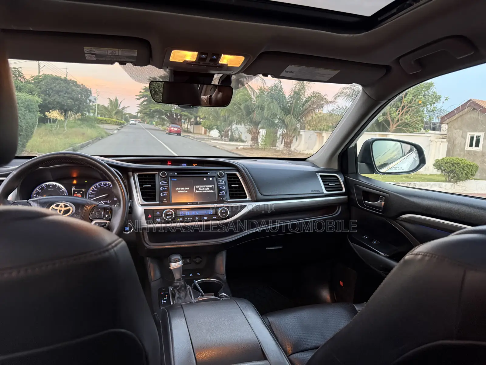 Toyota Highlander Limited 4dr SUV AWD (3.5L 6cyl 6A) 2015 White