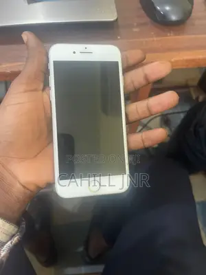 Apple iPhone 8 64 GB White