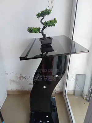 Rostrums Desk
