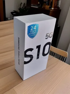 New Samsung Galaxy S10 5G 512 GB Gold