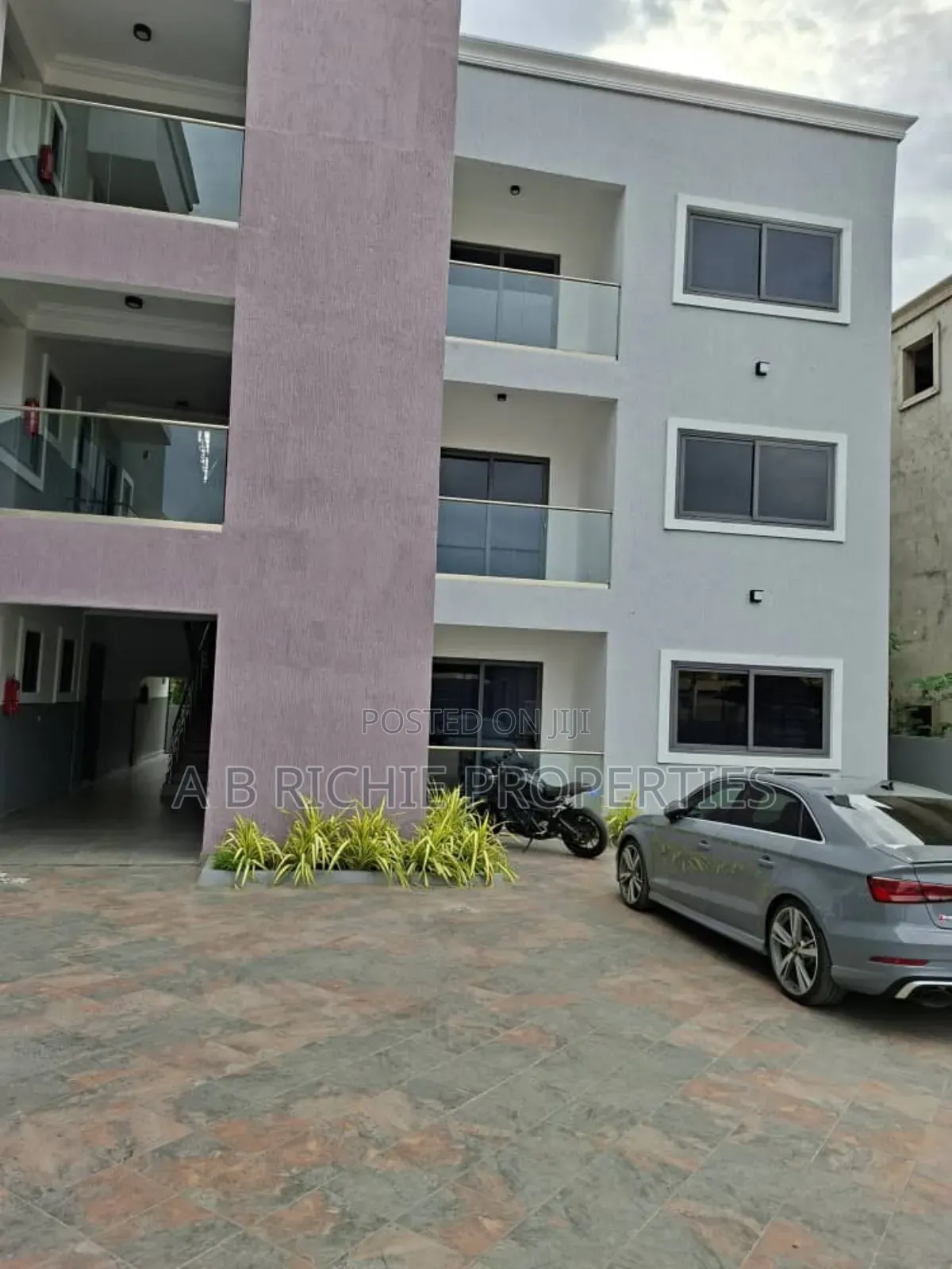 2bdrm Apartment in Ab Richie Properties, West Legon for rent