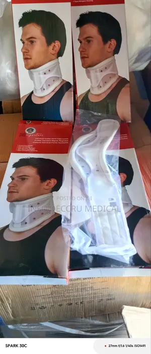 Neck Collar Hard M,And L