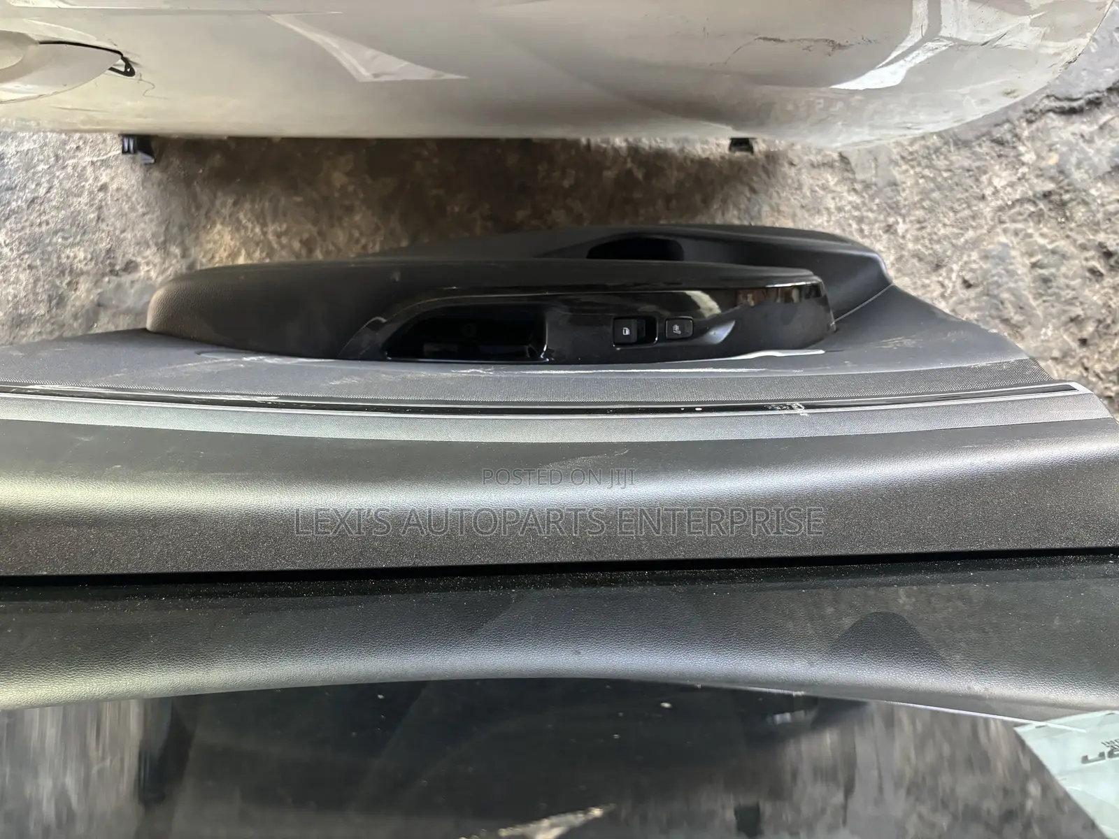 Hyundai Tucson 2021-2024 Doors Available
