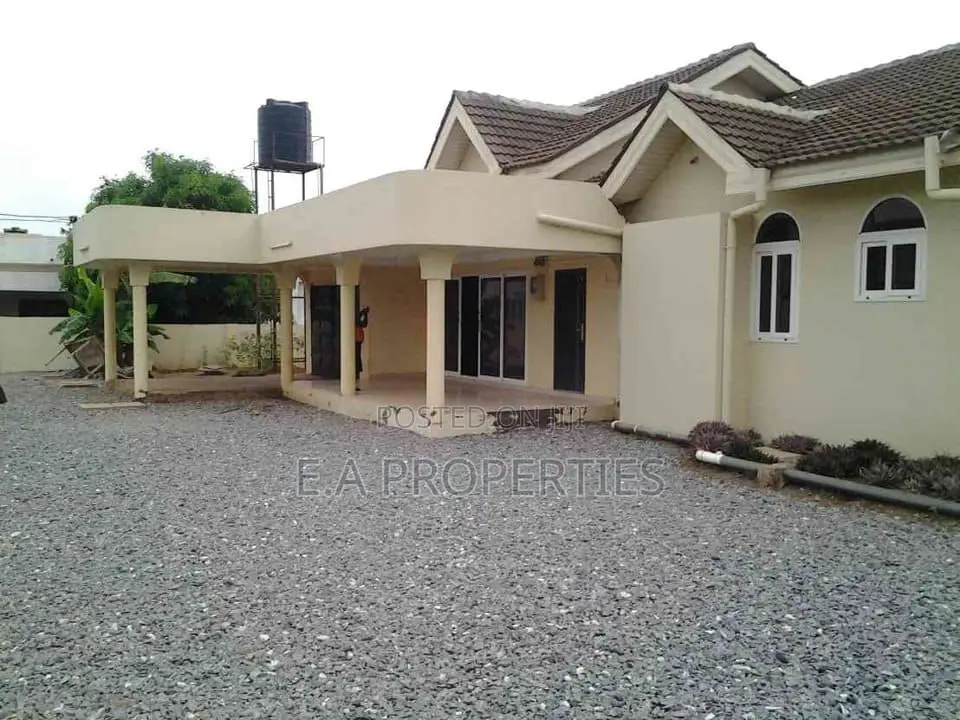 4bdrm House in E A Properties, Frafraha for sale