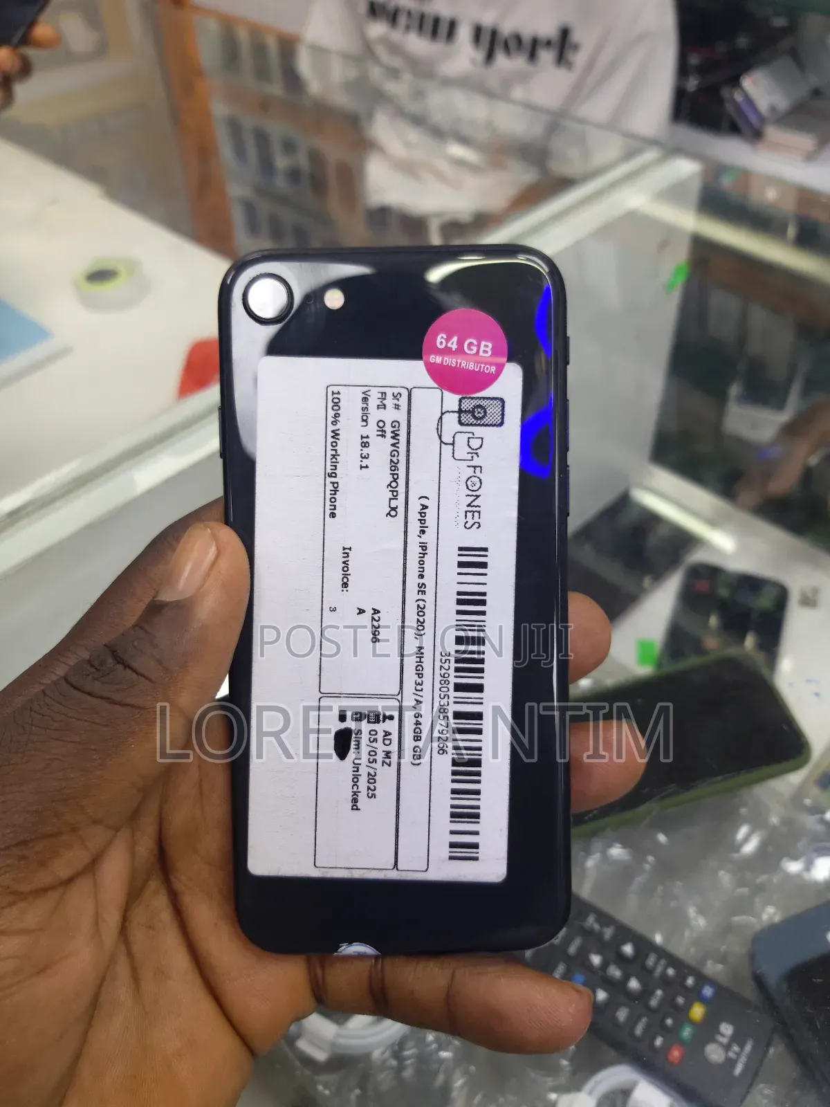 Apple iPhone SE (2020) 64 GB Black