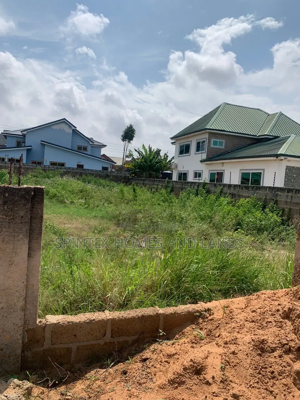 One Plot for Sale in Spintex HFC Estate Size 70/100