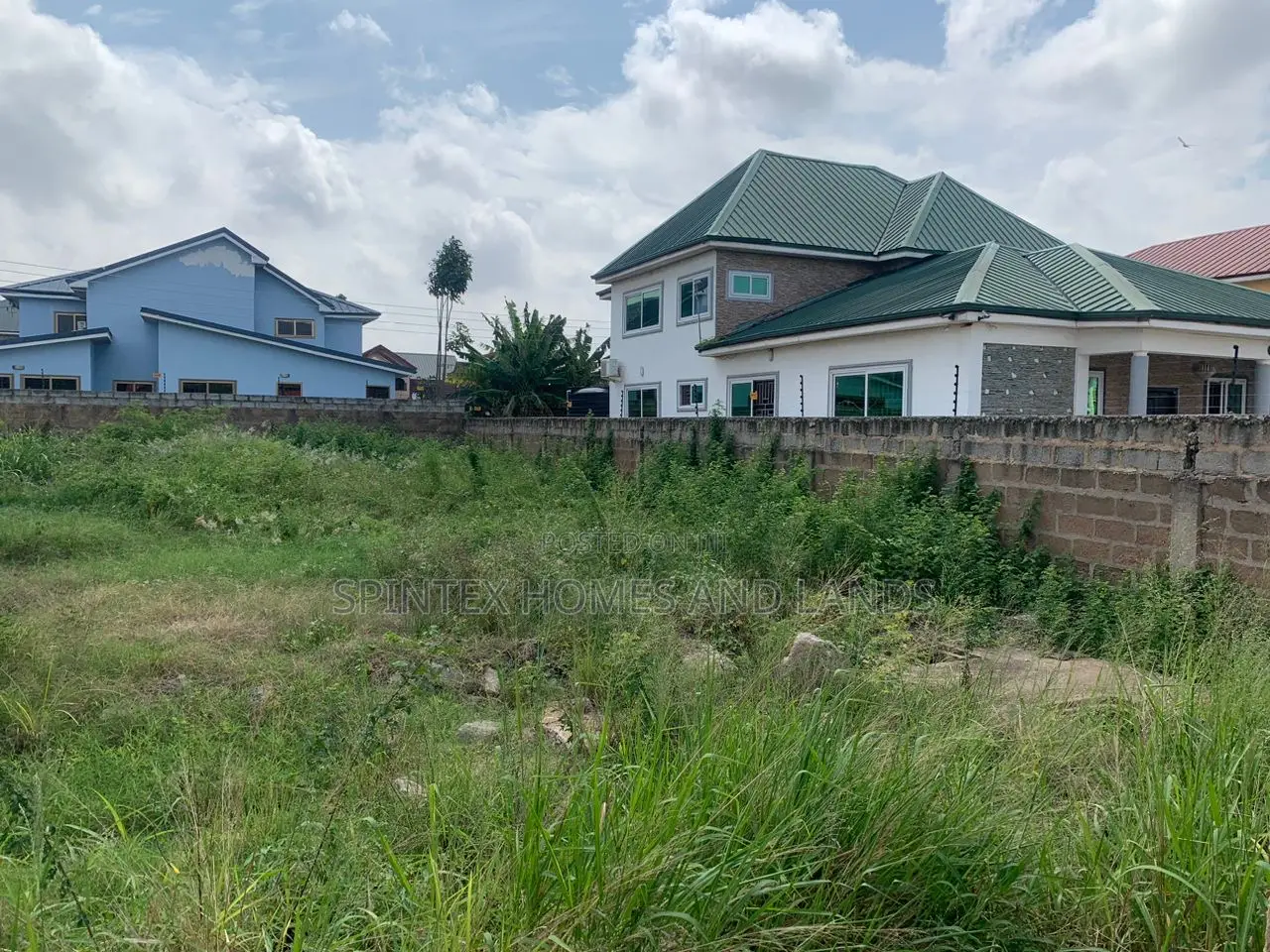 One Plot for Sale in Spintex HFC Estate Size 70/100