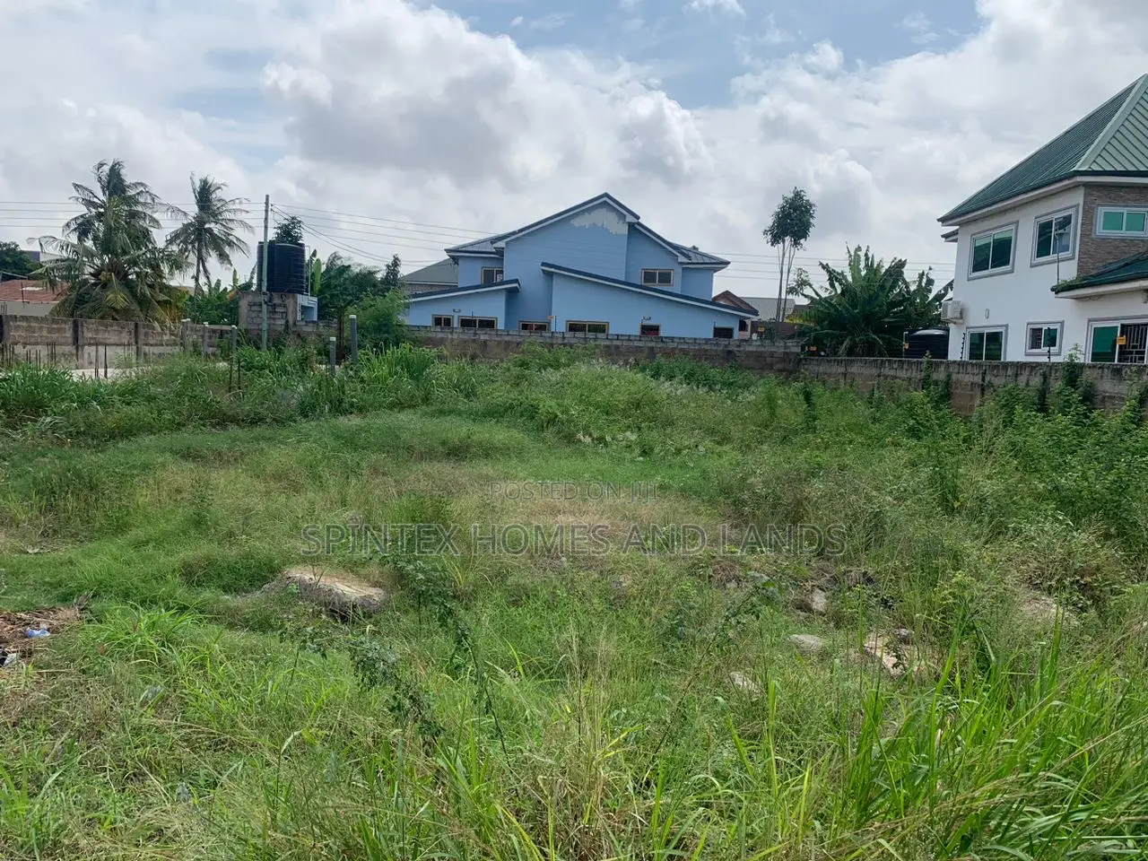One Plot for Sale in Spintex HFC Estate Size 70/100