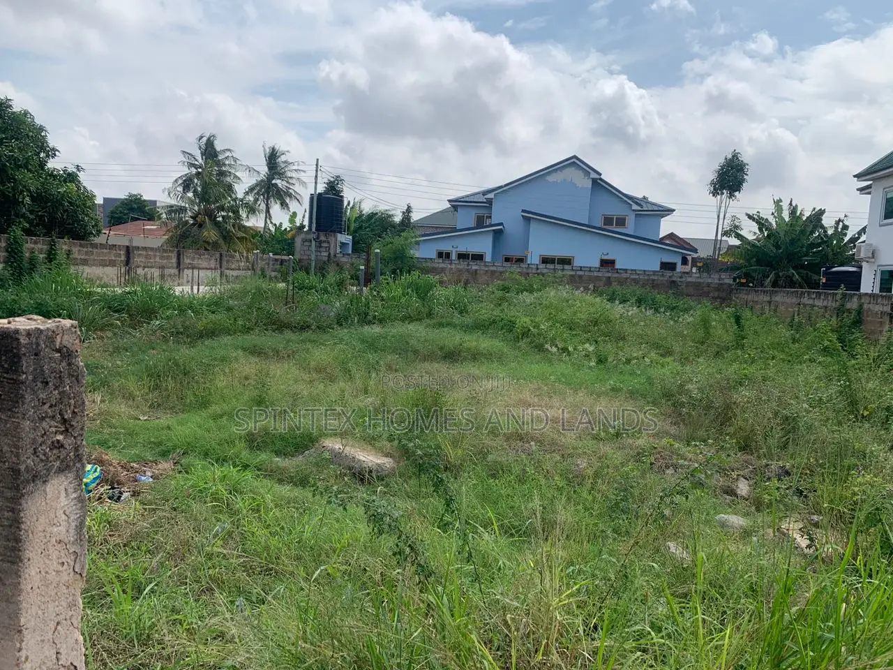 One Plot for Sale in Spintex HFC Estate Size 70/100