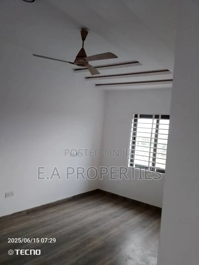4bdrm House in E A Properties, Frafraha for rent