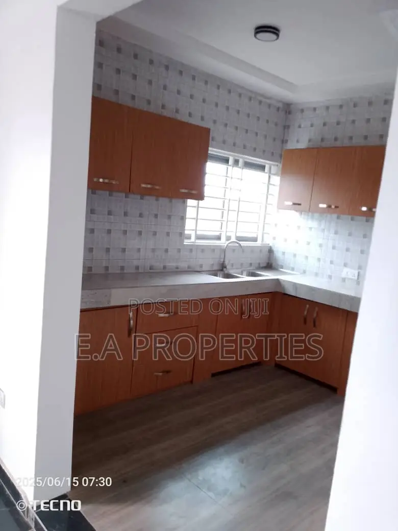 4bdrm House in E A Properties, Frafraha for rent