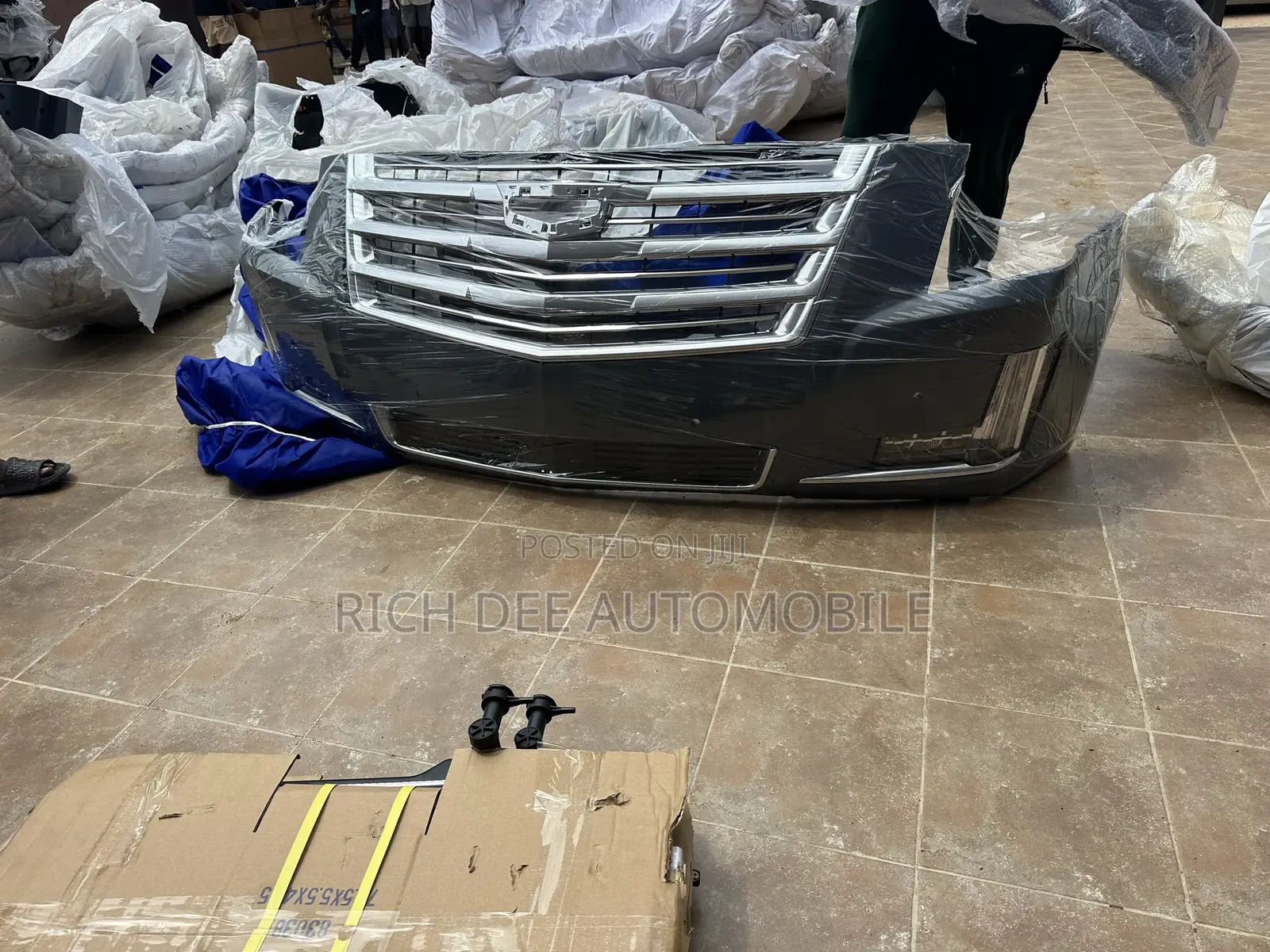 Cadillac Escalade 2018 Front Bumper Complete