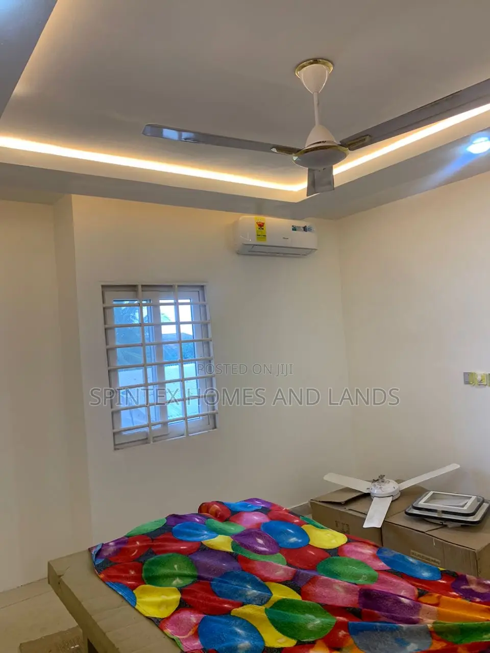 3bdrm Mansion in Community 18 Block, Spintex for sale