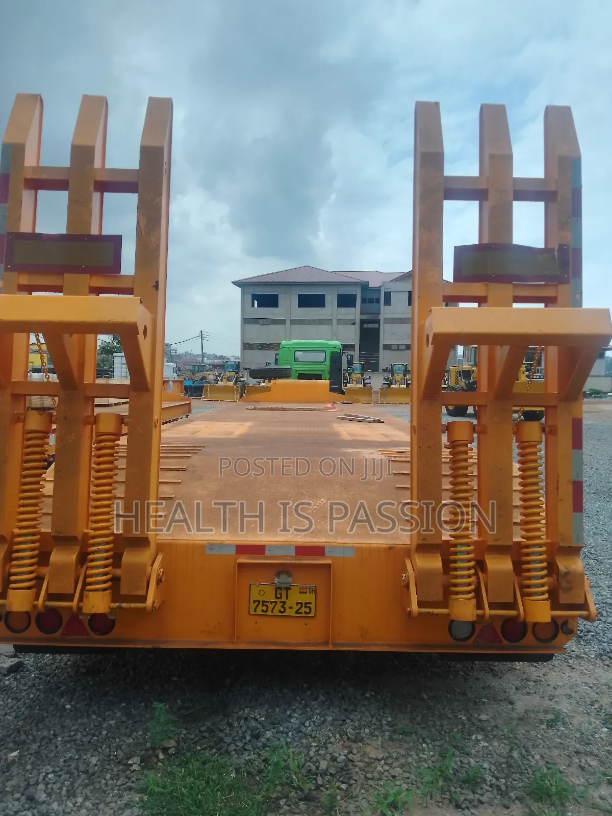 Brand New 4axle and 3 Axle Lowbed Trailer for Sale 70, Tons
