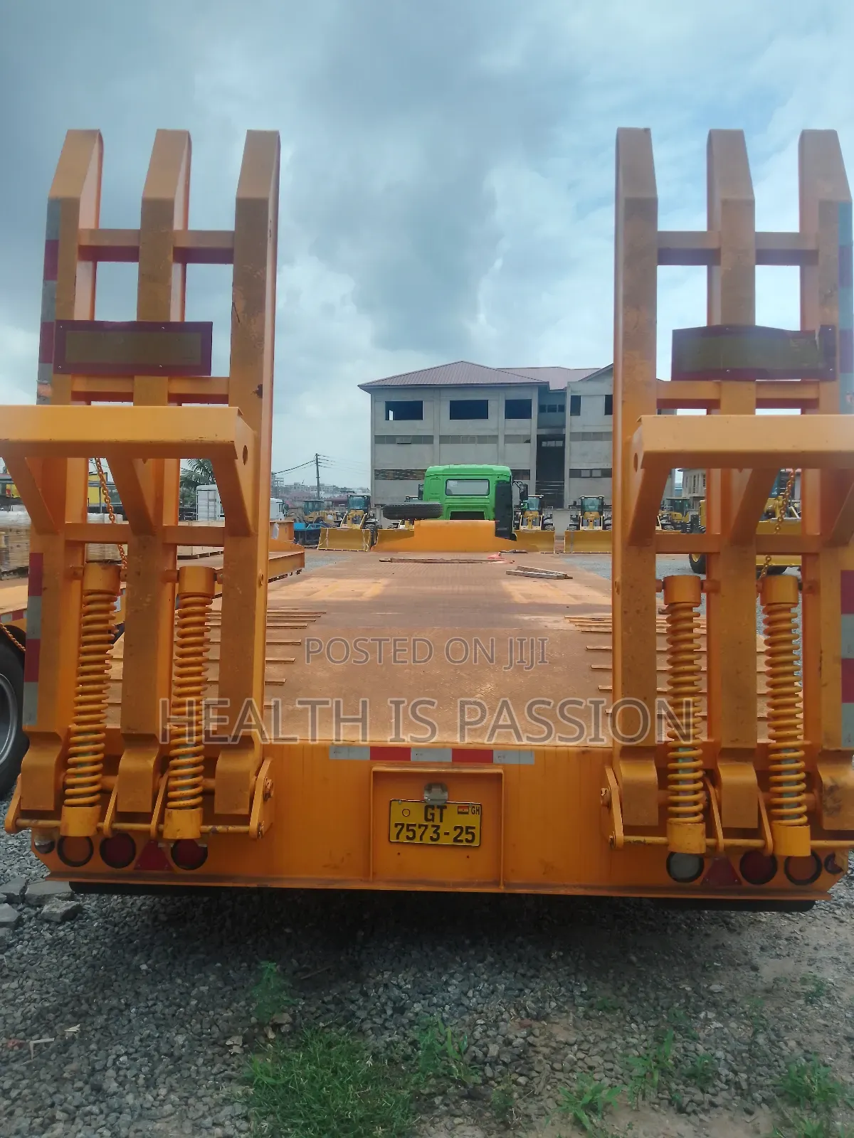 Brand New 4axle and 3 Axle Lowbed Trailer for Sale 70, Tons